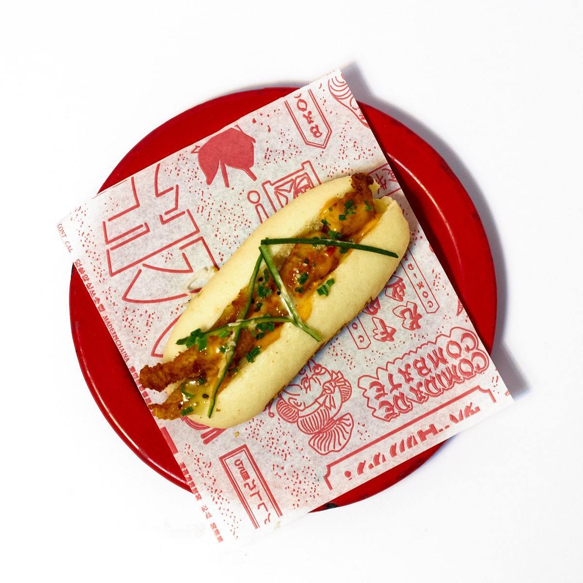 HOT BUNS CRISPY CHICKEN