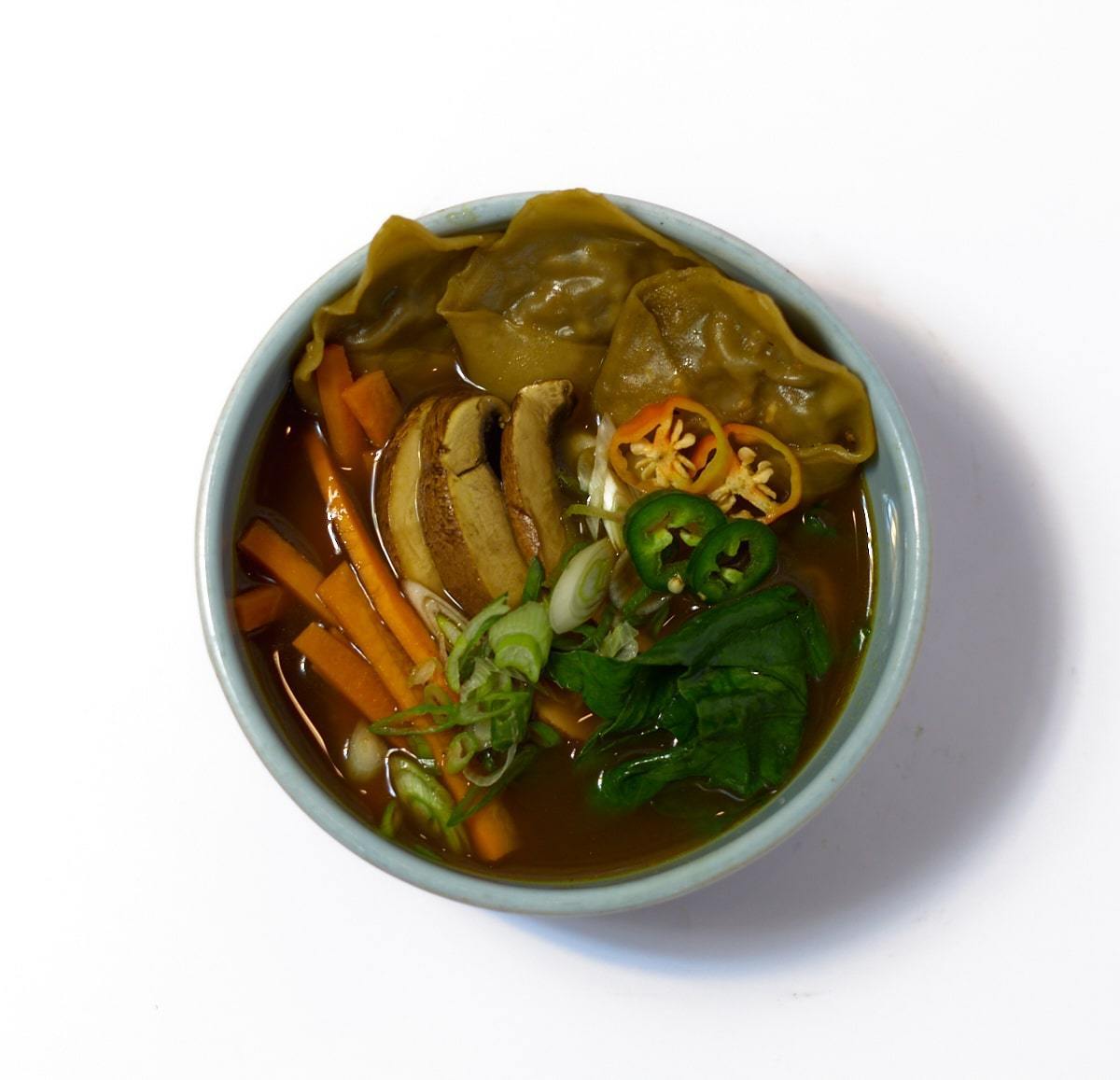 SOPA DE WONTON VEGANA