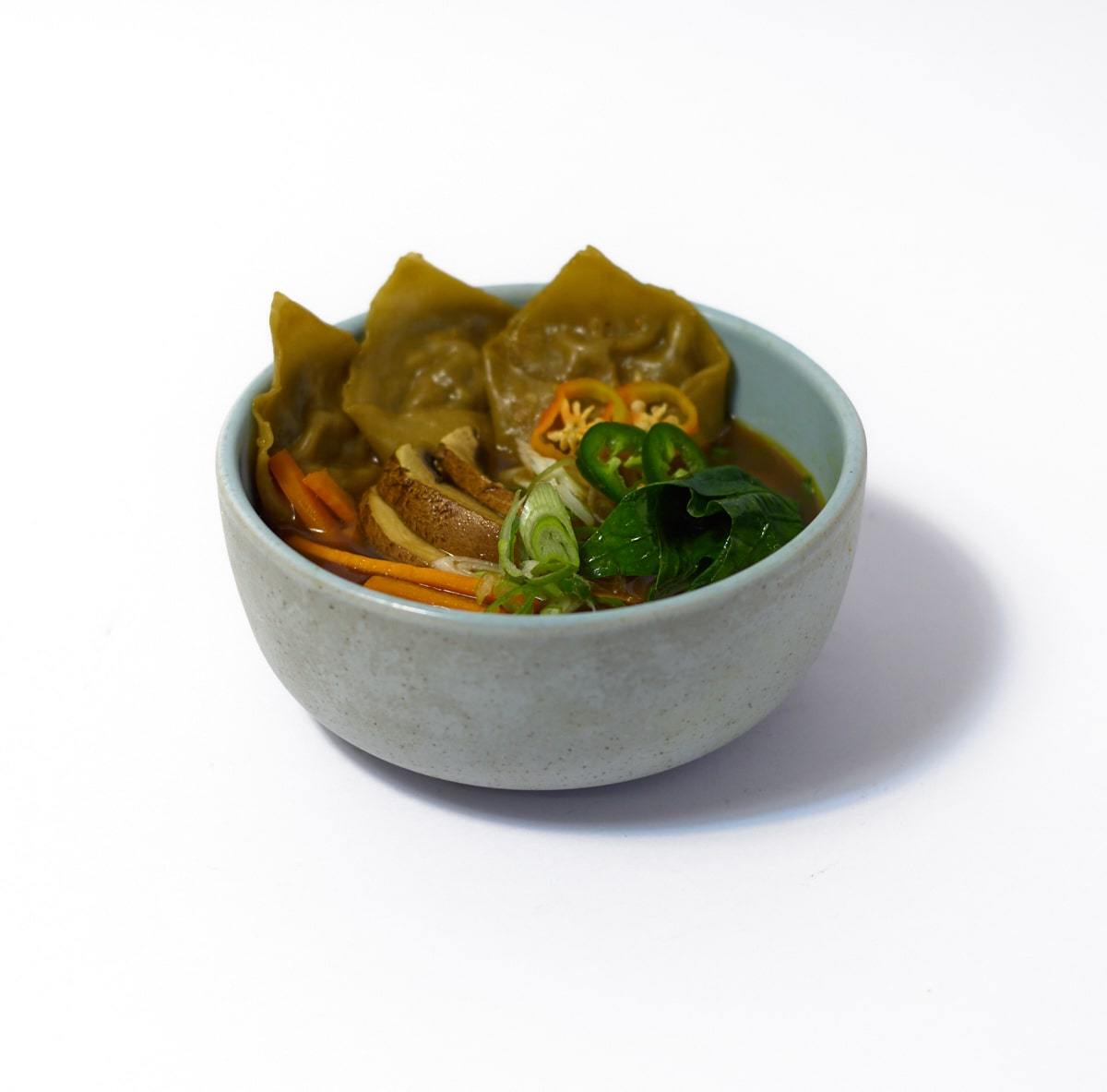 SOPA DE WONTON VEGANA